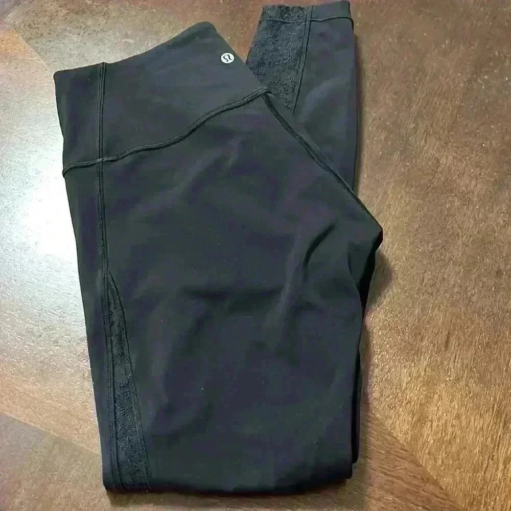 Lululemon high rise mesh legging